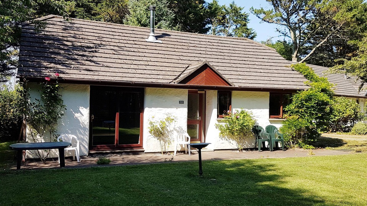 Goonhavern Cottage | Beech Croft - 3 Bedroom Cottage, sleeps 6, near Perranporth, woodland setting