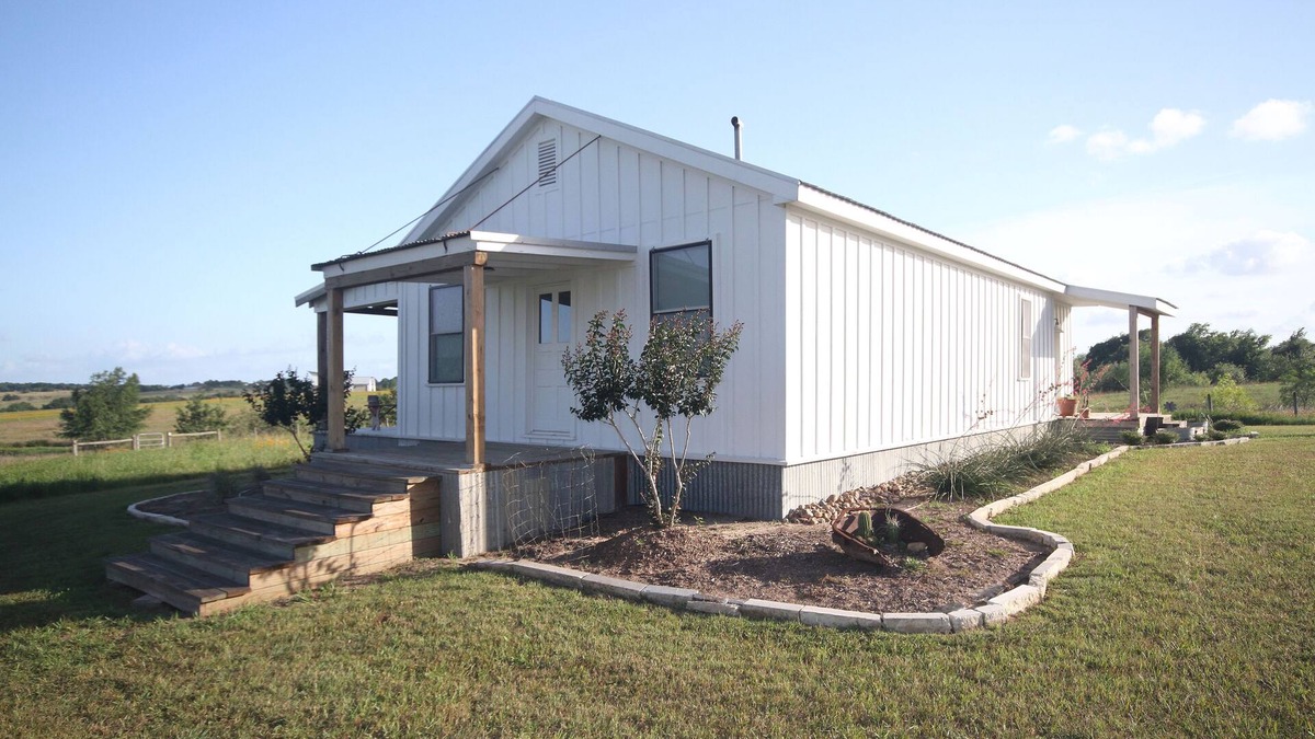 La Grange House | Beer Joint at the Brown Ranch