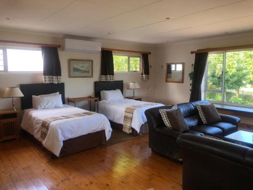 Winterton Ski Chalet | Bee’s Knees Cottage