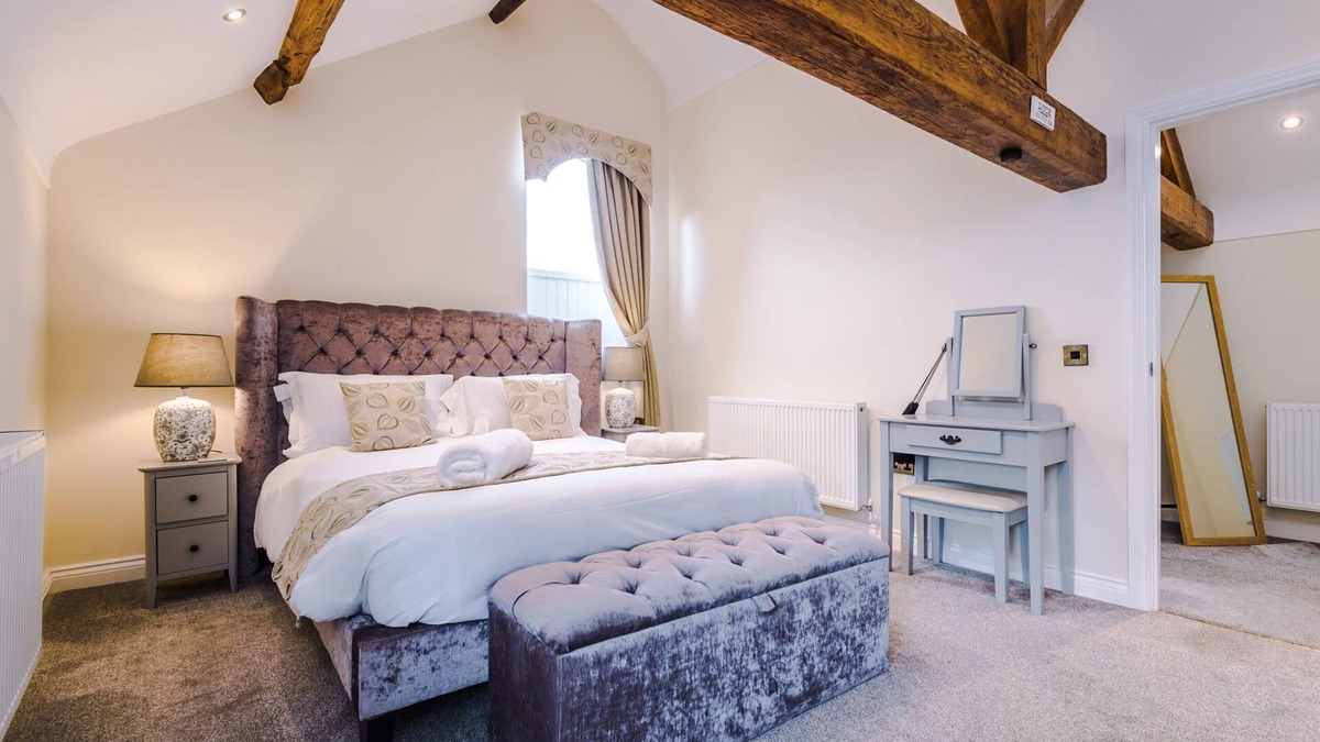 Tarporley Cottage | Beeston Retreat - a beautiful property sleeping 2 guests in 1 bedroom