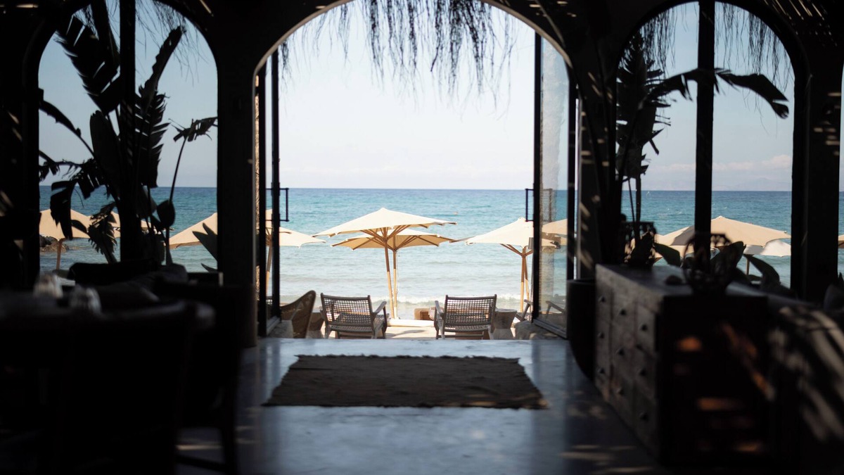 Cesme Hotel | @Before Sunset