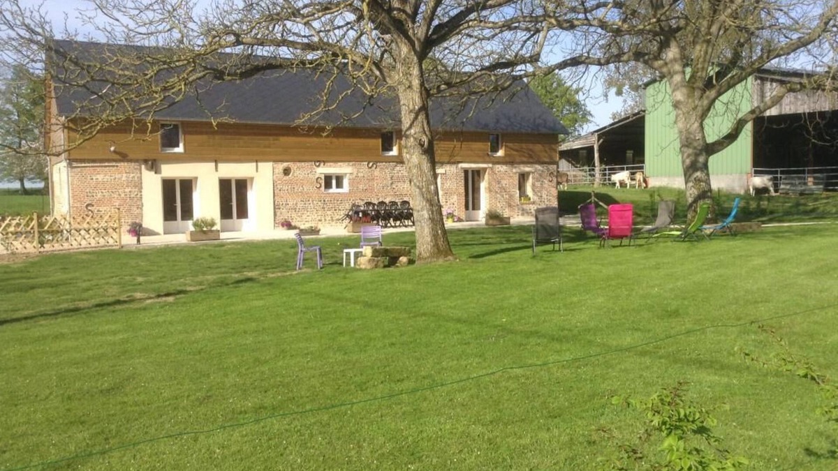 Saint-Martin-Osmonville House | Before the Meadow - ST MARTIN OSMONVILLE