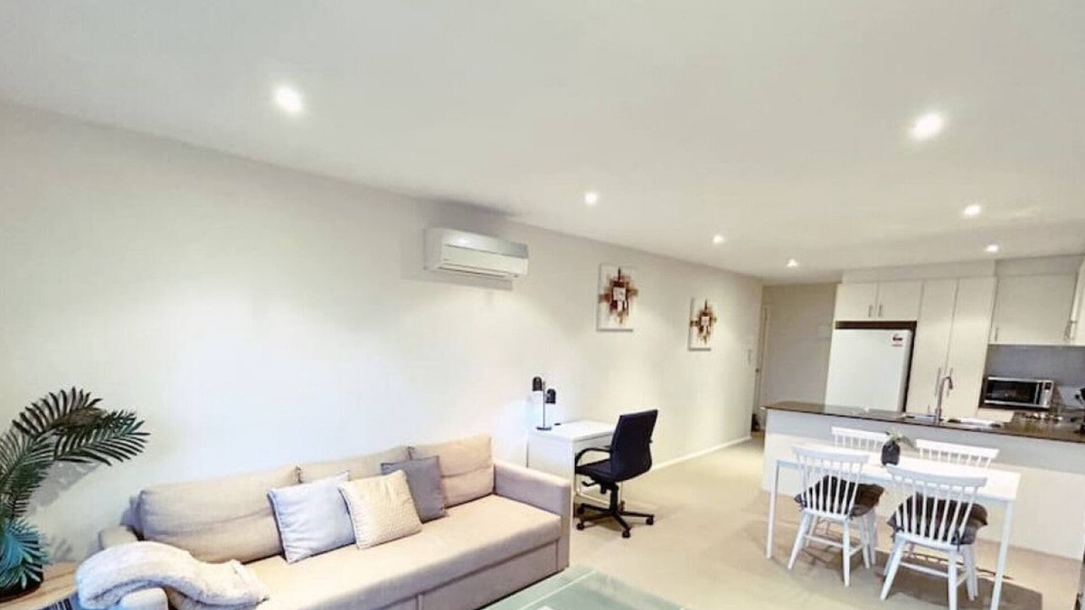 Turner Apartment | Beige & Beautiful - Close to ANU
