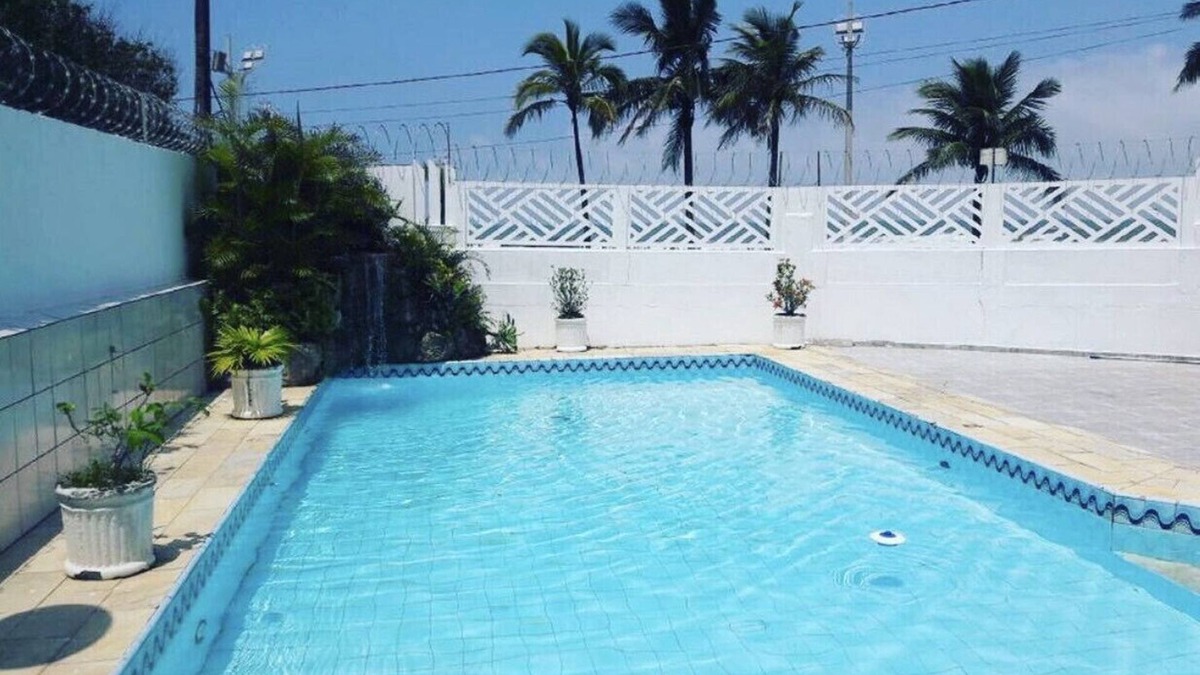 Mongagua House | Beira Mar House with pool and waterfall in Mongaguá with 06 suites