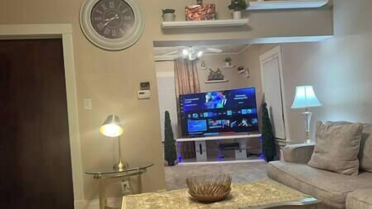 Sioux City Apartment | Bel apartment 4Beds/2BR with 100% Fiber internet, Bel apartment in Morningside