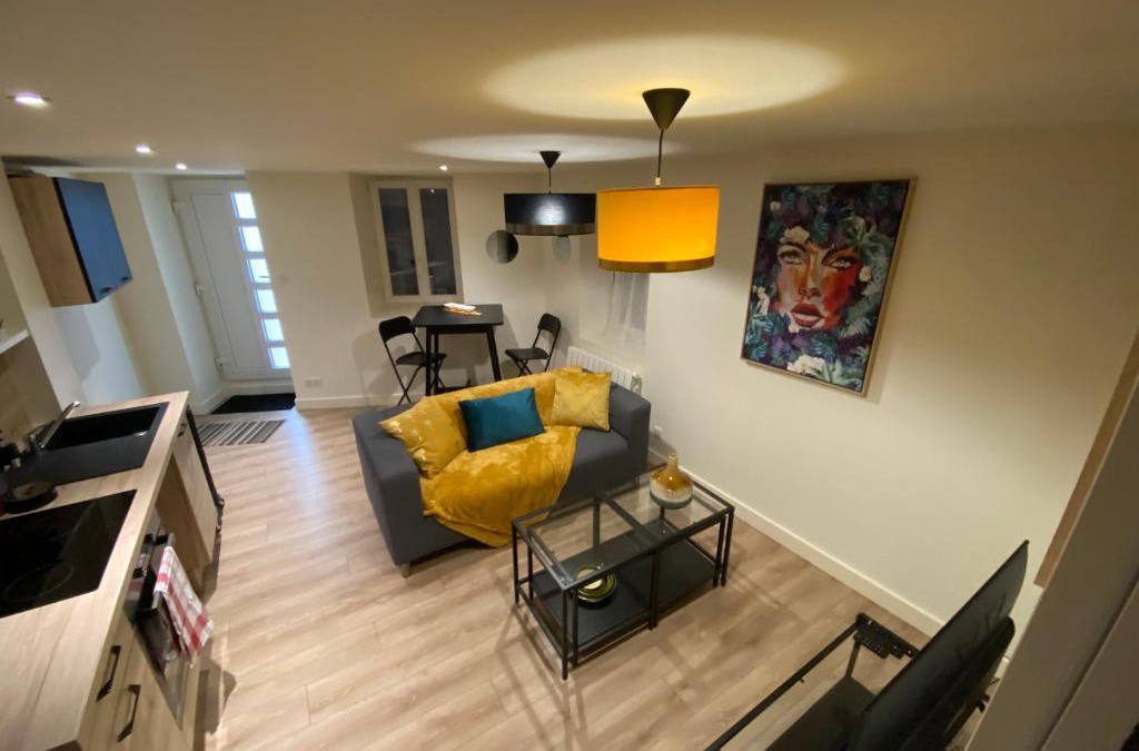 Chatillon-sur-Chalaronne Apartment | Bel appartement avec place de parking a proximité