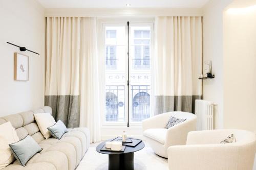 Faubourg-du-Roule Apartment | Bel appartement au centre de Paris