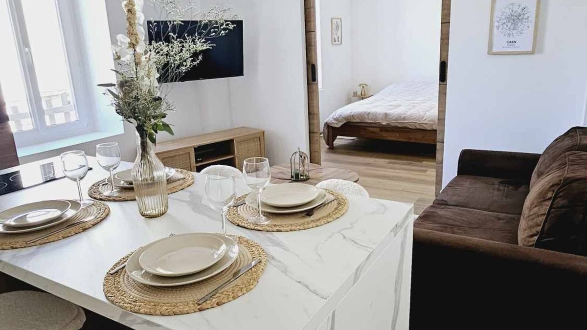 Troarn Apartment | Bel Appartement avec terrasse entre Caen et la Mer