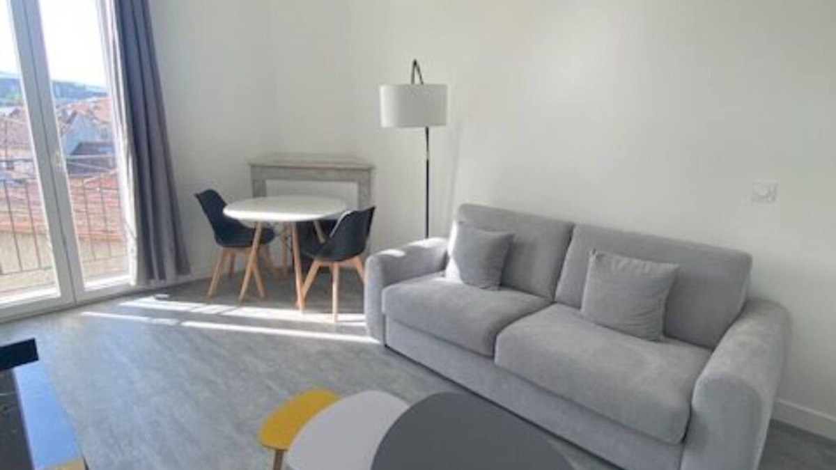Aubagne Apartment | BEL Appartement Centre Aubagne Climatise