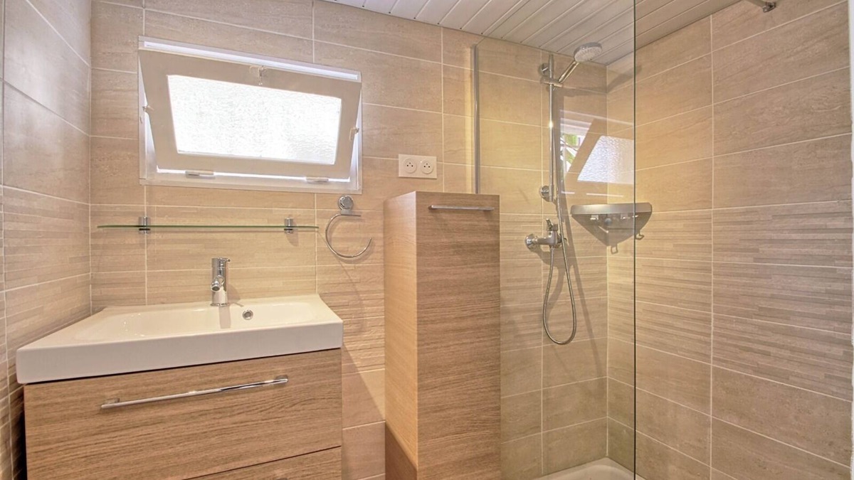 Le Mourillon Villa | Bel appartement de 50M2 au rez de jardin de villa très ensolleillé très calme