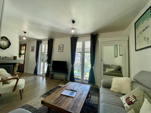 Luz-Saint-Sauveur Apartment | Bel Appartement dans résidence cheminée/Jardin
