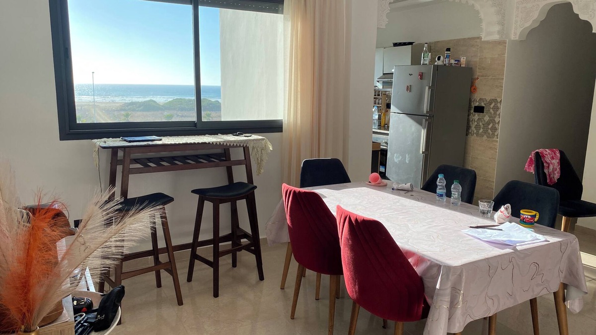 Hjar Ennhal Apartment | Bel Appartement Moderne , Vue Océan Front de Mer, Plage, Nature, Détente