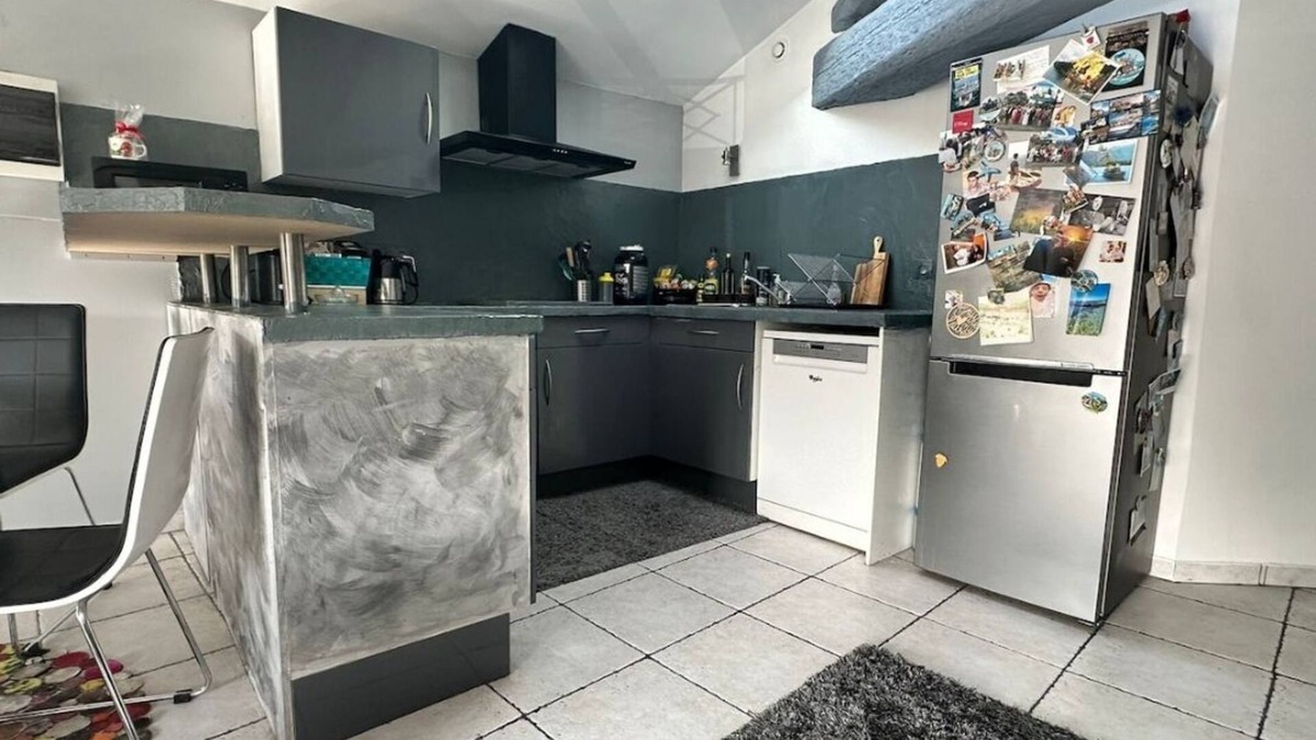 Sain-Bel Apartment | Bel Appartement Spacieux Proche Gare-site Formation Perolliere Ouest Lyonnais