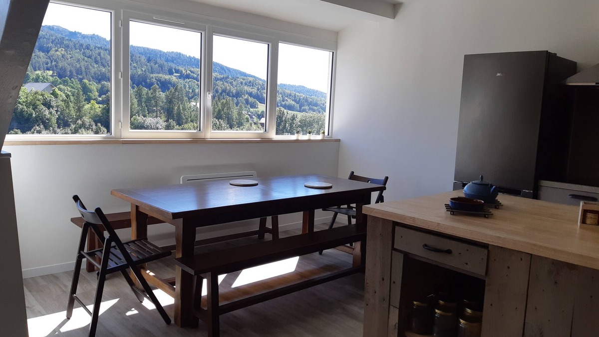 Ancelle Apartment | Bel Appartement T4, 84 m2, au Cœur D'ancelle, aux Pieds des Montagnes