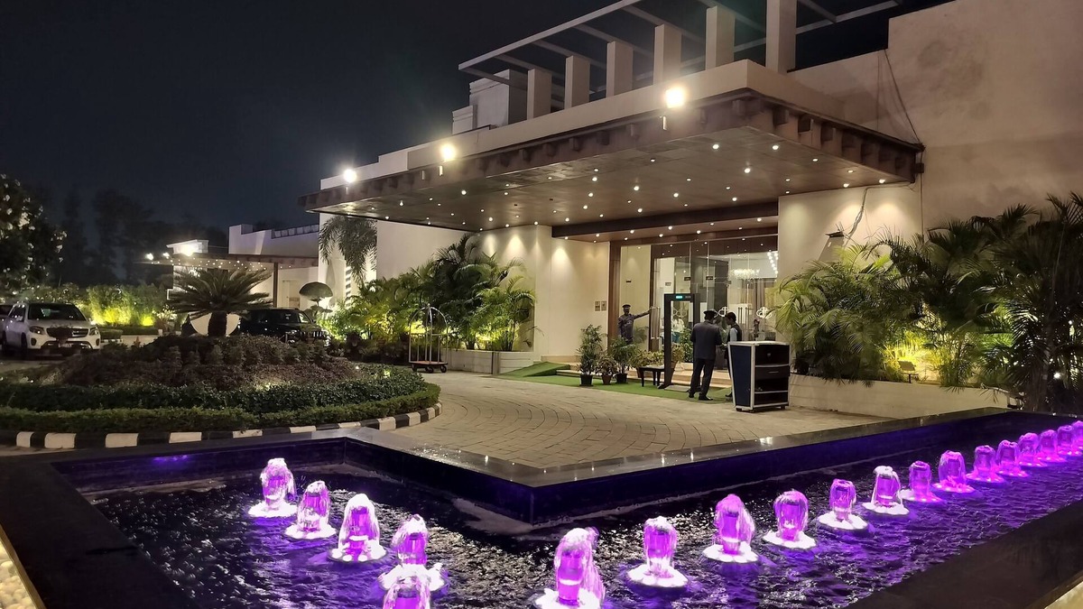 New Delhi Resort | Bel-La Monde Hotel NH8 at 6km from IGI Airport Delhi