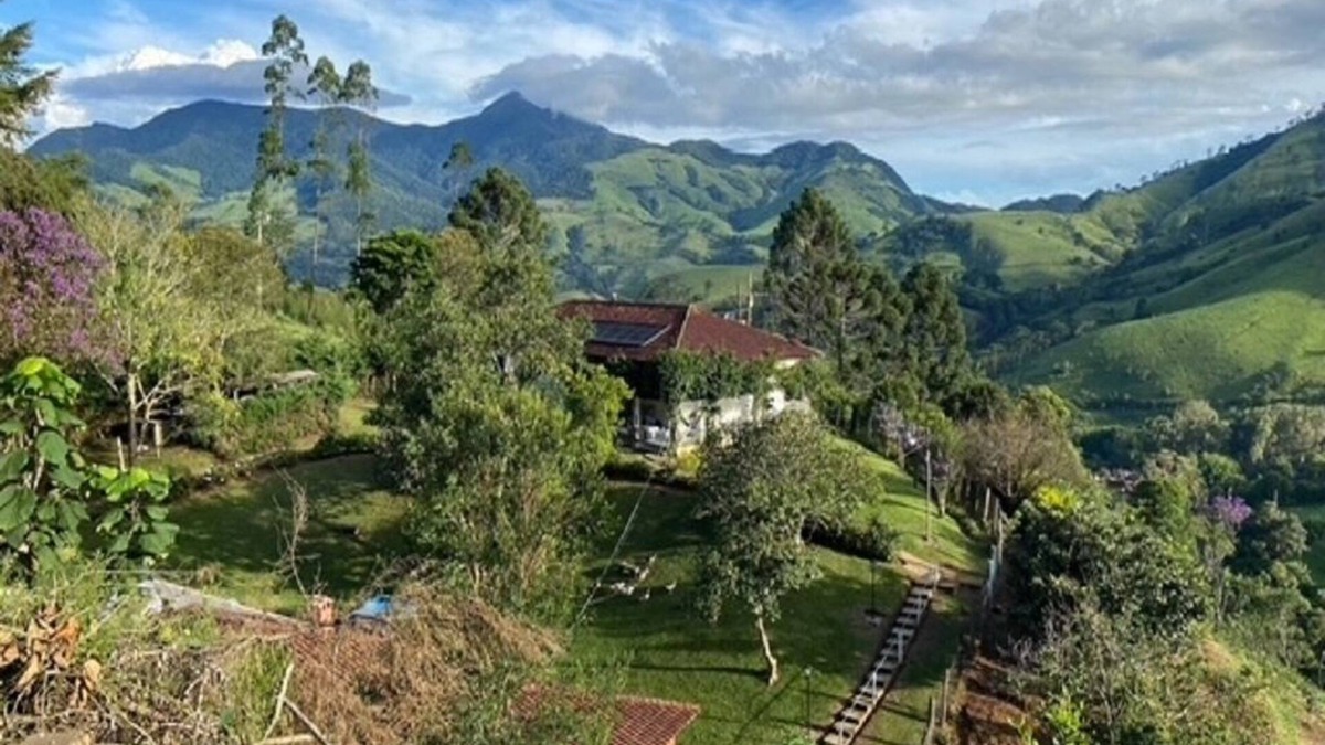 Passa Quatro House | Bela Vista Farm - Refuge in the Mantiqueira Mountains 🌄 Fireplace + View