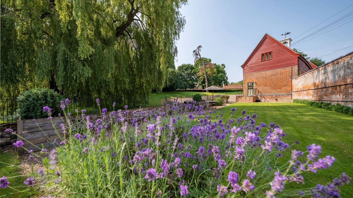 Sudbury Cottage | Belchamp Hall Hayloft, Belchamp Walter