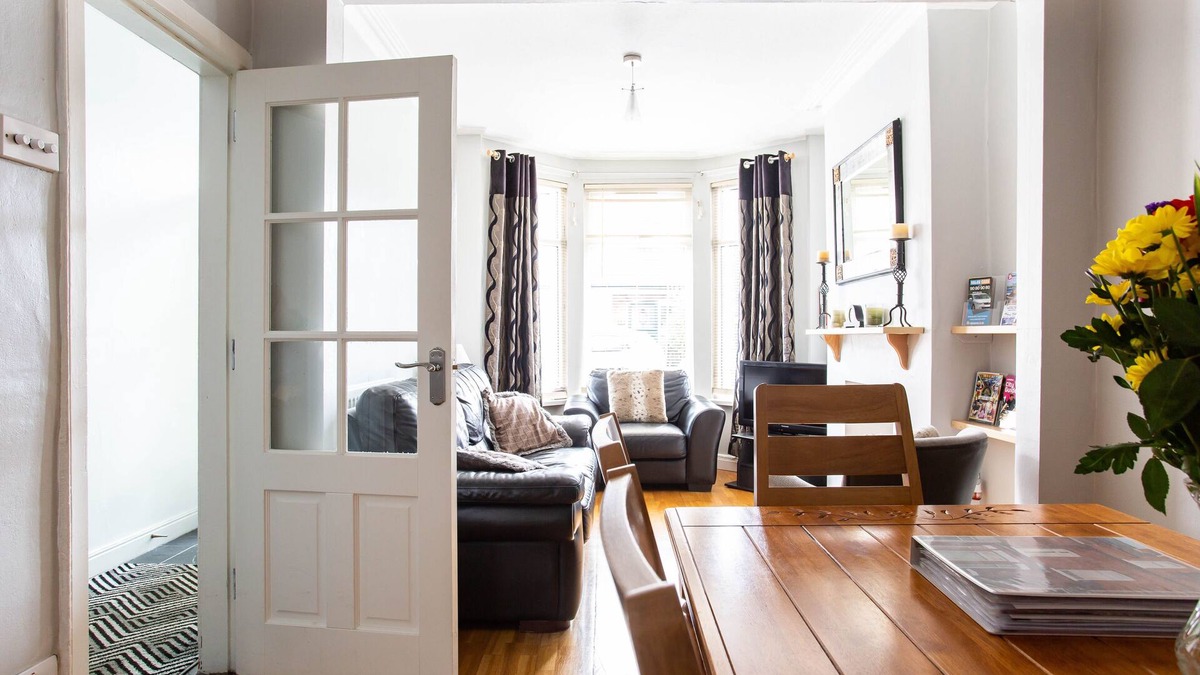 Belfast House | Belfast city centre refurbished Victorian Terraced house.