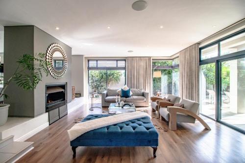 Sunset Beach House | Belina - Sunset Links Golf Course Villa