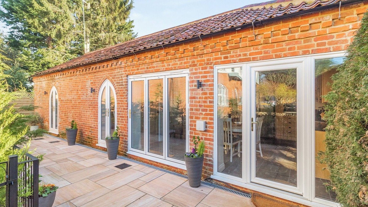 Swanton Novers Cottage | Bell House Stables - UK41789
