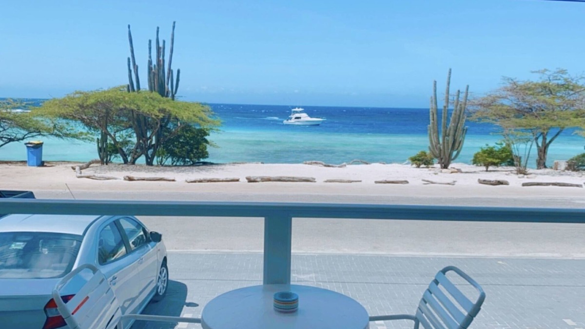 Pos Chiquito Villa | Bella Horizonte - Beachfront 3