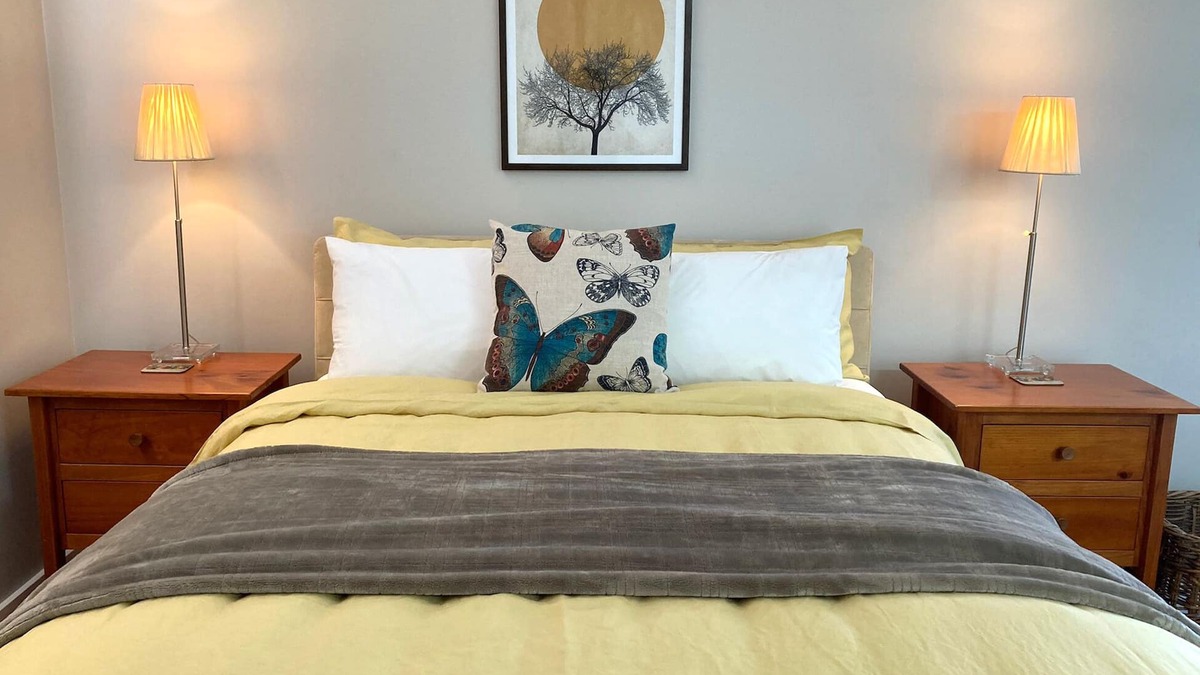 Woodend Apartment | Bella Loft: luxury studio apartment in the heart of Woodend