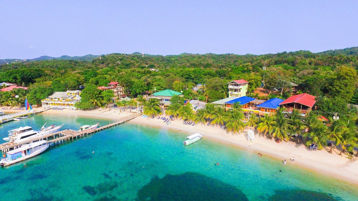 Antoneys Cay House | Bella Luna Beach House #227473