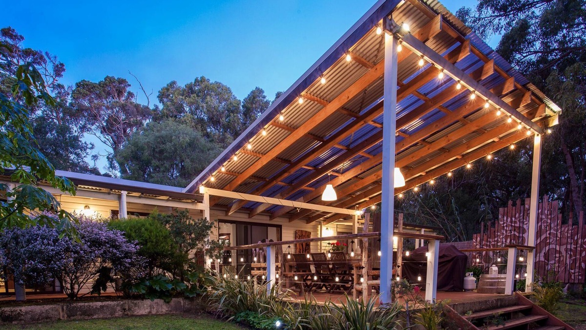 Redgate House | Bella Retreat - Peace & seclusion in redgum forest