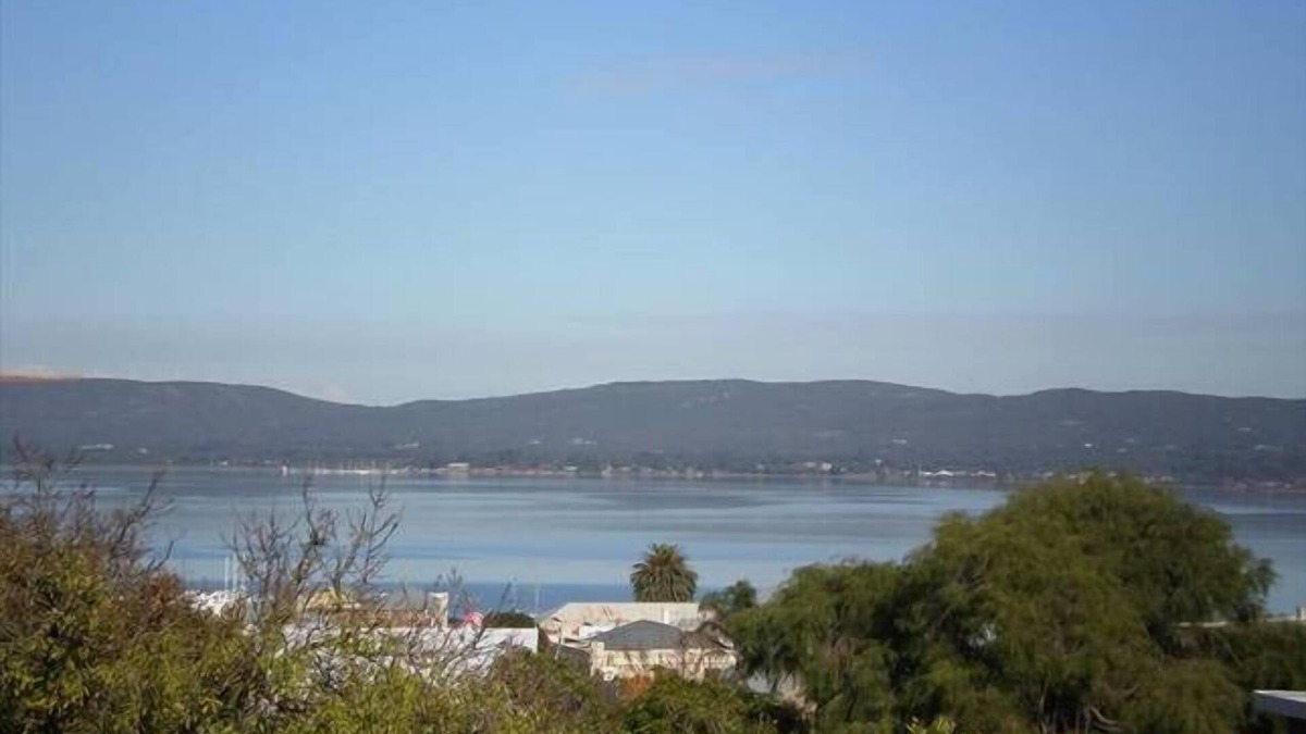 Albany Cottage | Bella Rosa Cottage - Harbour & City Views* Winter Special - 5% discount*