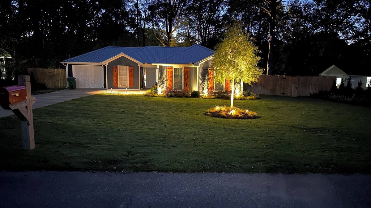 Montevallo House | Bella’s Blue Oasis
