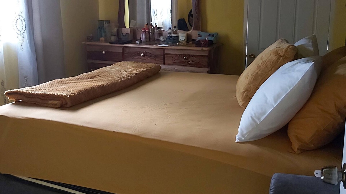 Summerfield House | Bella's Cottage, comfortable 2 bed house