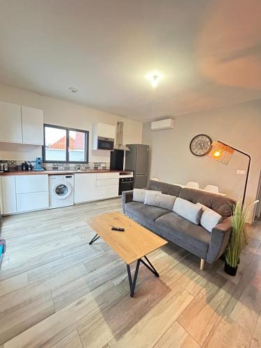 Moneteau Apartment | Bella Vista, parking gratuit, 5 min Auxerre