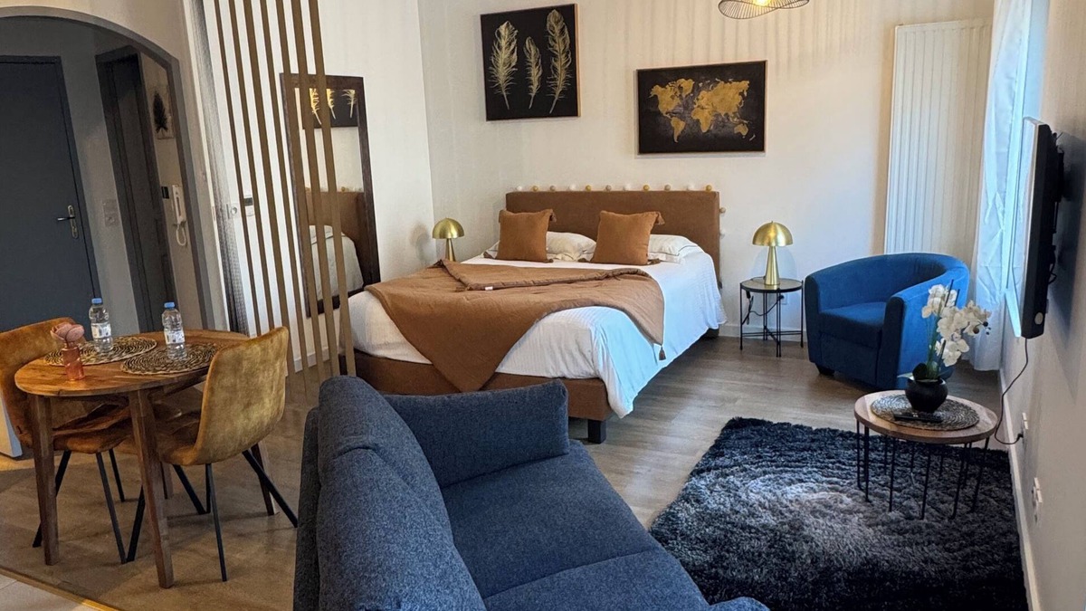 Aix-les-Bains Apartment | Bella Vita Zen and its lakeside garage