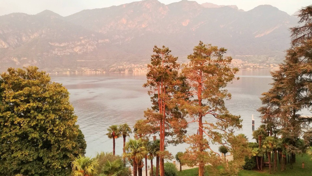 Limonta Apartment | Bellagio Retreat, lake view balcony, parking, WiFi, AC, nearby beach and ferries