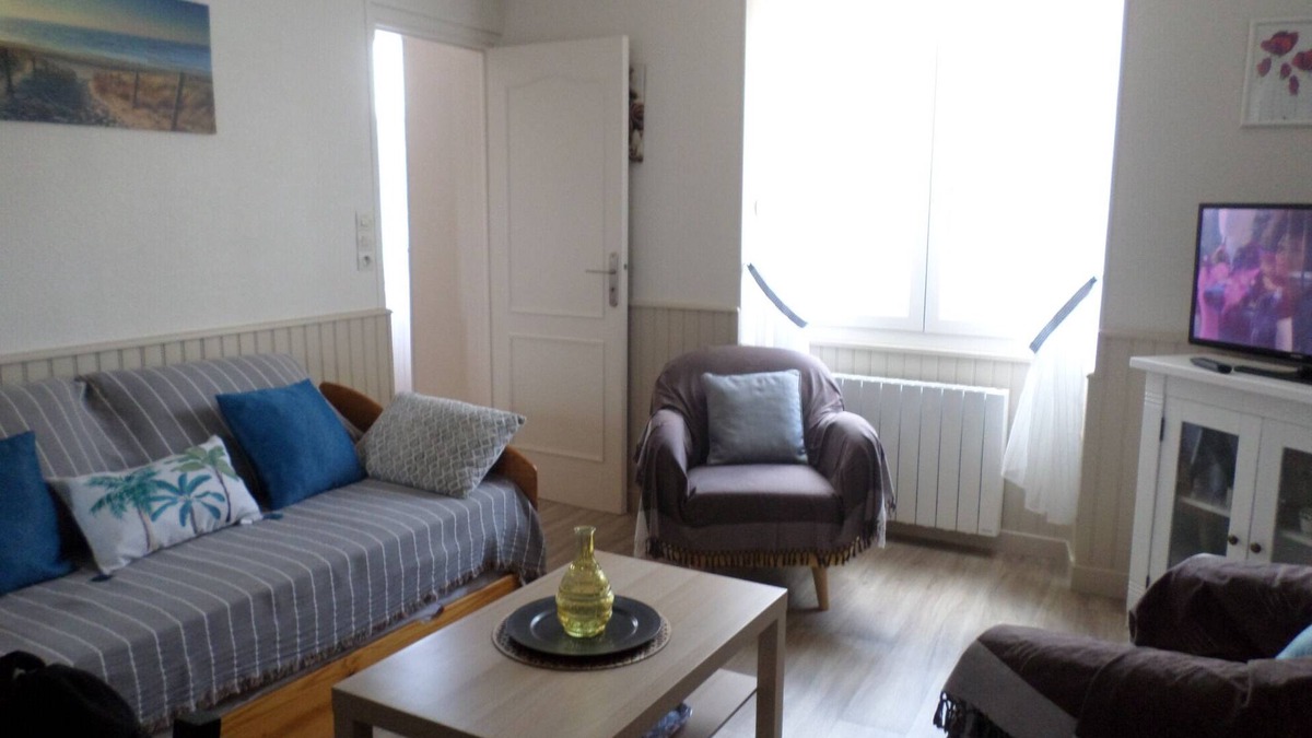 Saint-Servan Apartment | Bellalaurann shops, beach, Intra-Muros/10 minutes walk