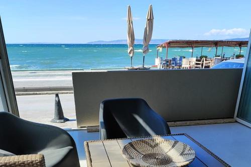 Neoi Epivates Apartment | Bellaqua seaview loft suite