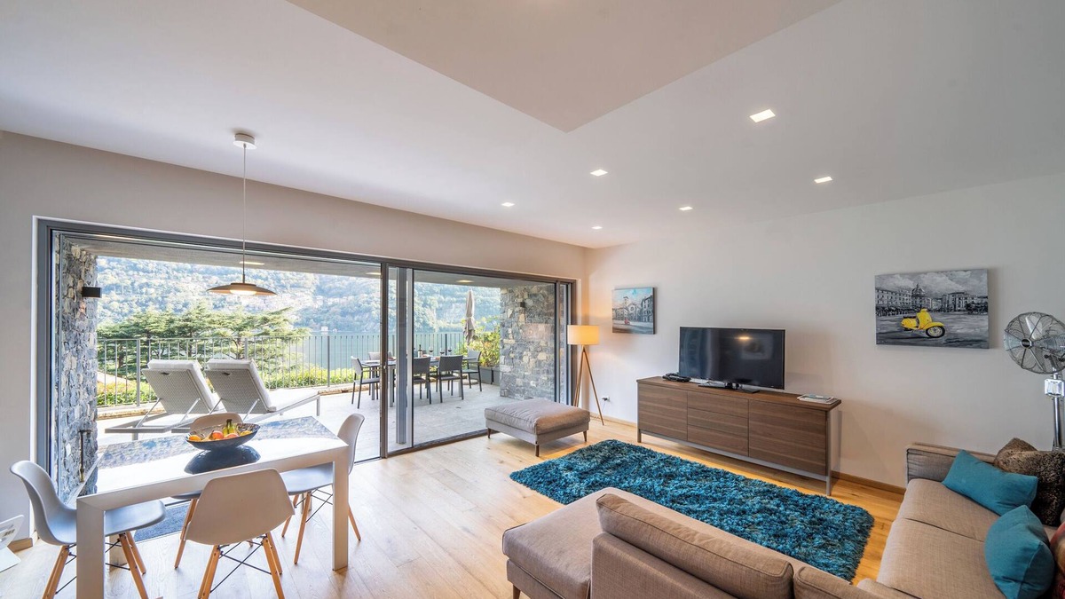 Laglio Apartment | BELLAVISTA LAGLIO LAGOON B by Italian Apartments