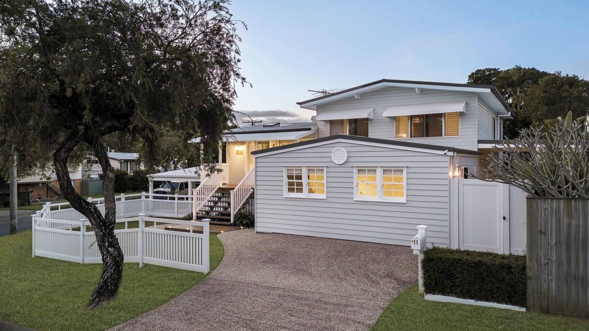 Margate Apartment | BellaVita pet-friendly Oasis in Margate