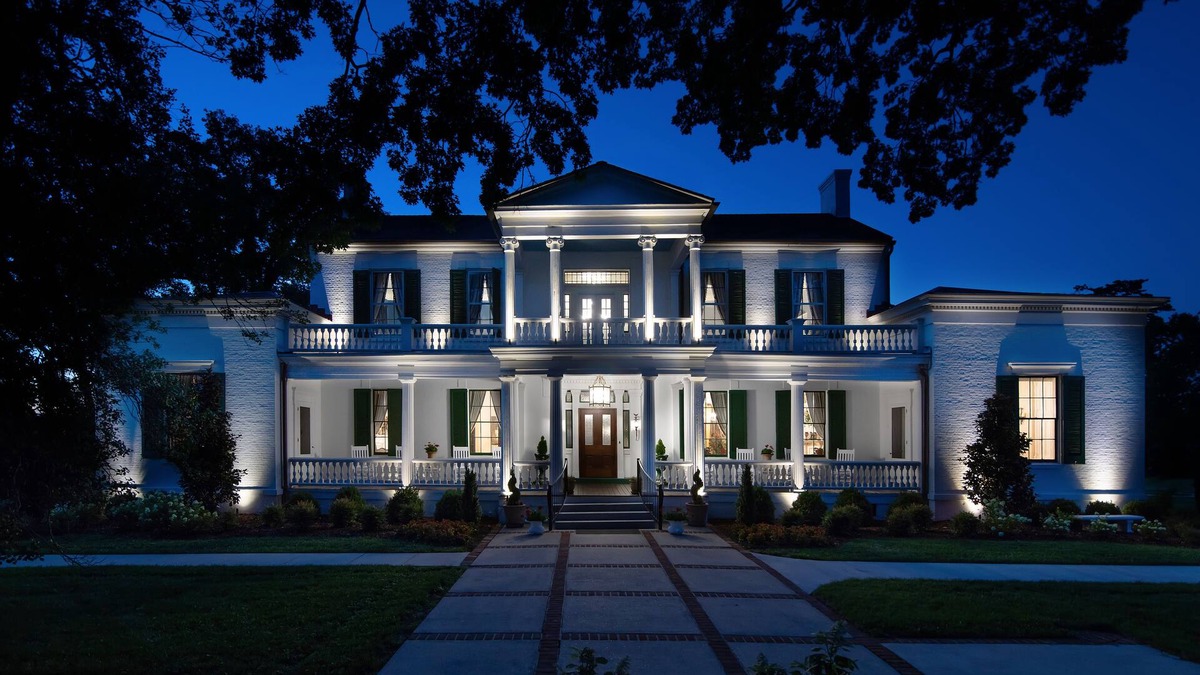 Donelson Bed & Breakfast | Belle Air Mansion