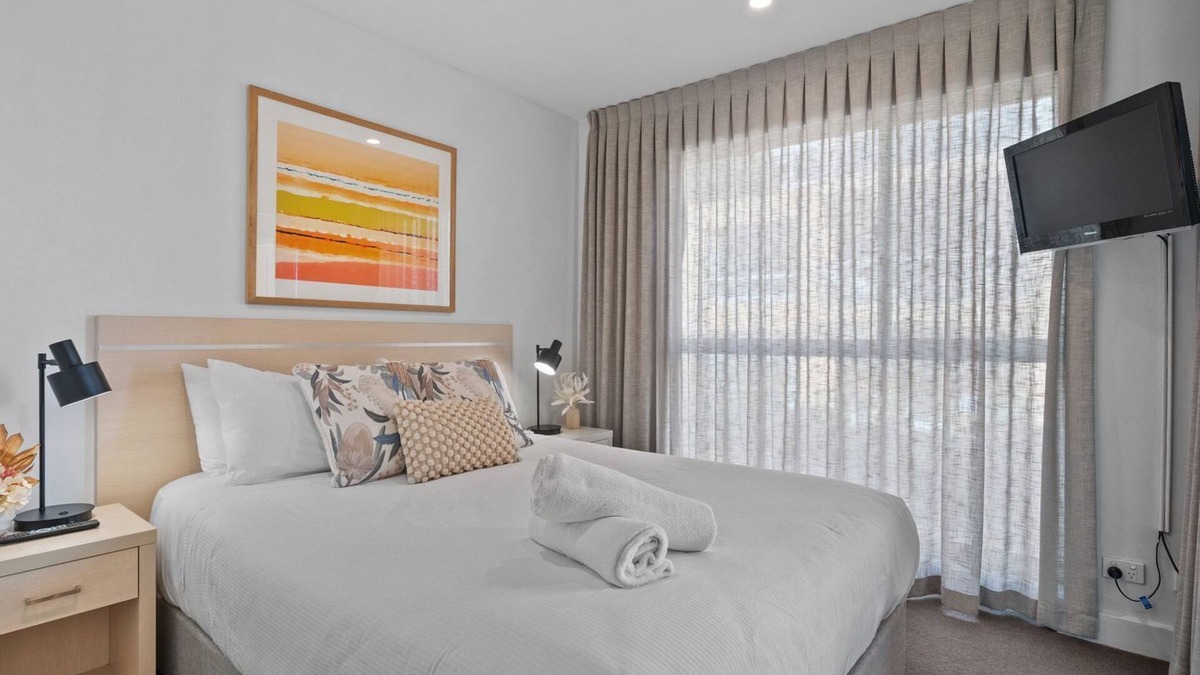 Glenelg Apartment | Belle Escapes - Beachside Apartment in Glenelg
