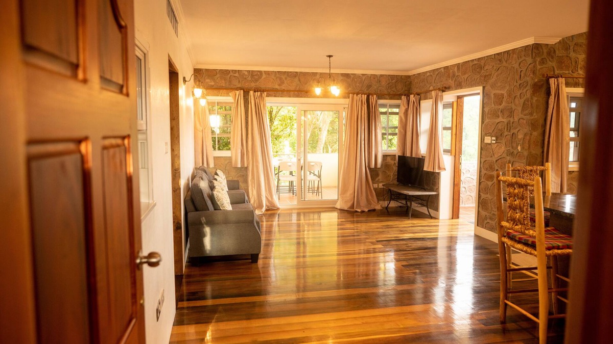 Soufriere Quarter Apartment | Belle Etoile - Nutmeg Apartment (2 Bedrooms)