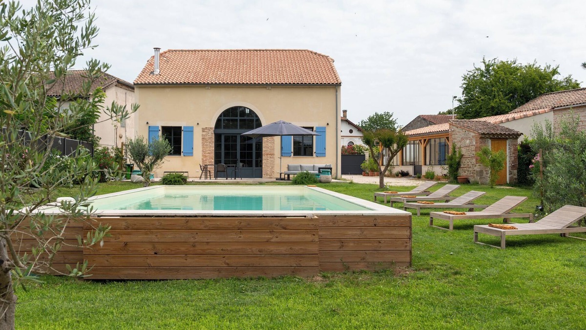 Saint-Hilaire-de-Lusignan House | Belle Maison de Village Pour 20p Avec Piscine - sud Ouest - Entre Bdx & Toulouse
