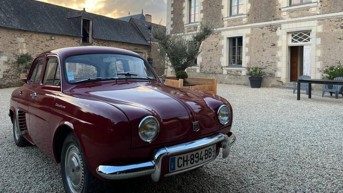 Saint-Melaine-sur-Aubance House | Belle Demeure Ancienne et Rénovée, à 10 min D'angers
