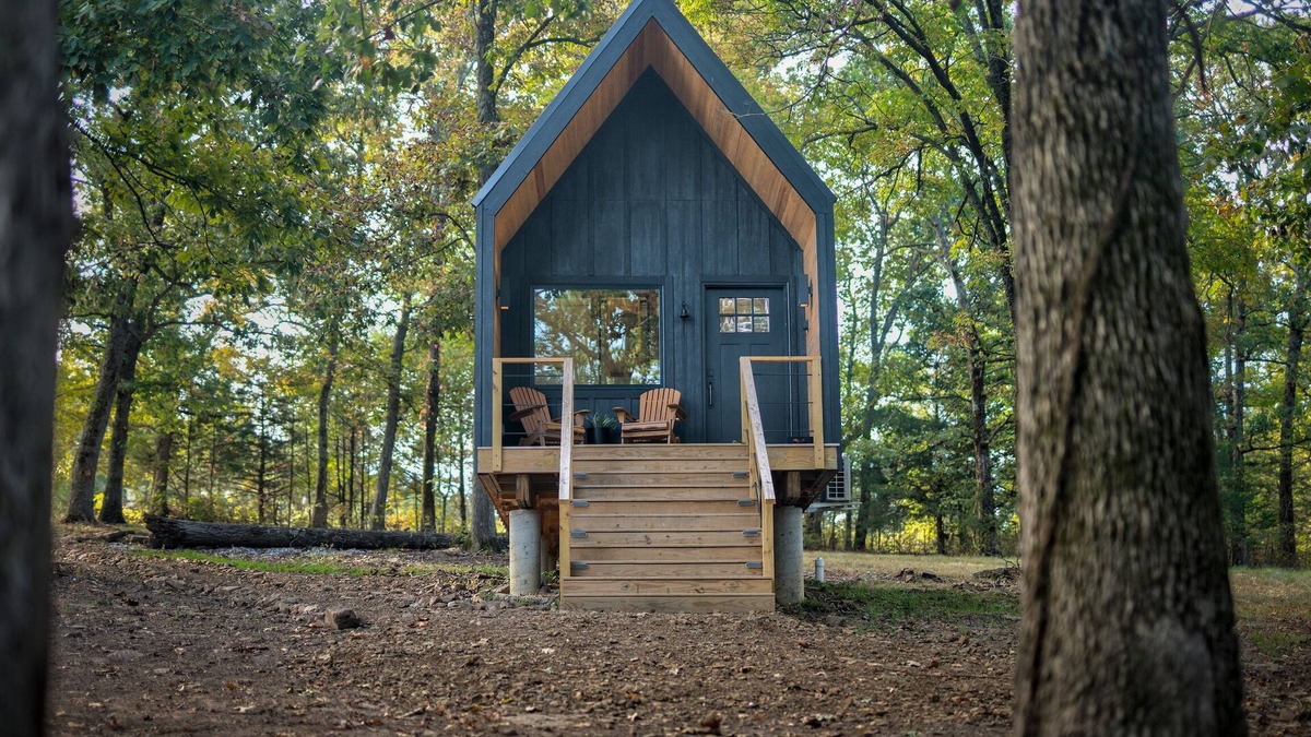 Fayetteville Cabin | Belle House at Black Oak Farms.