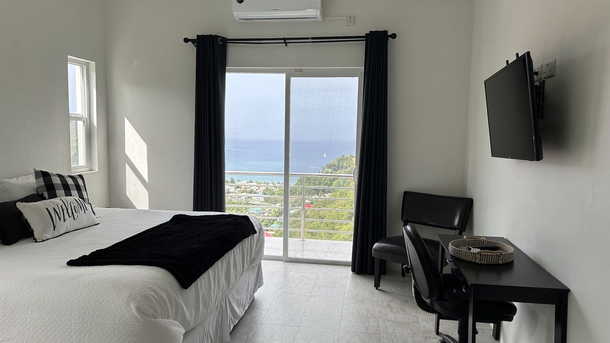 Anse La Raye Apartment | Belle La Maye - Abyss Room