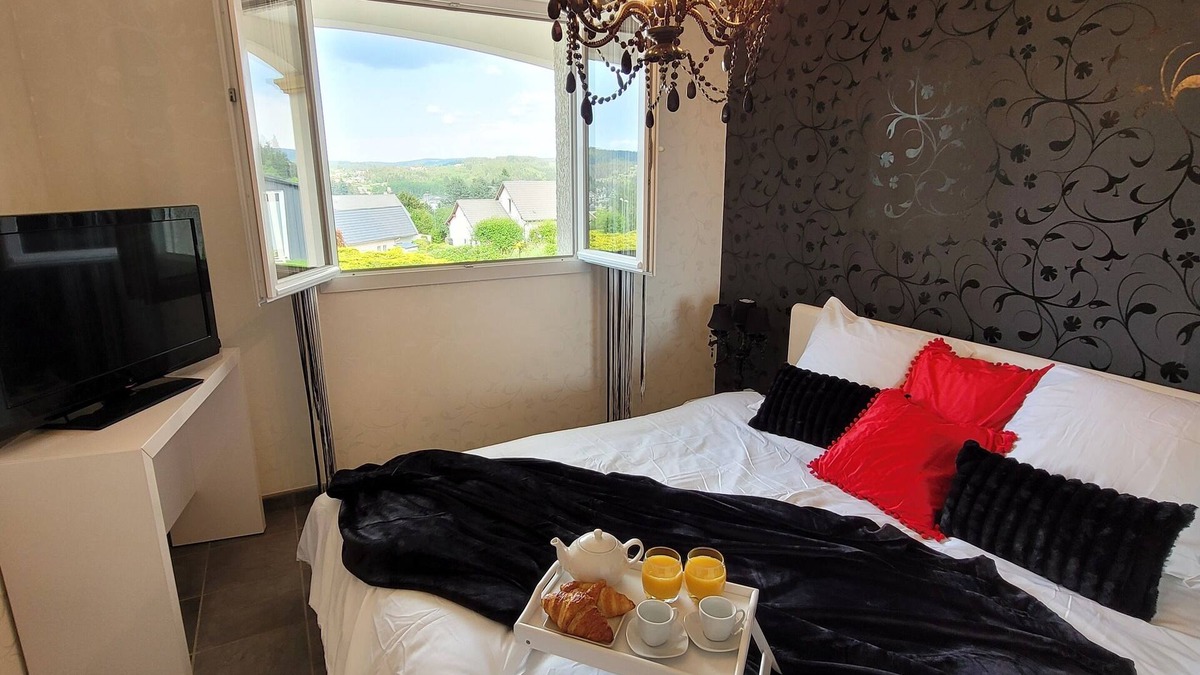 Tence Villa | Belle Maison de Vacances Neuve Plain Pied 4 Étoiles