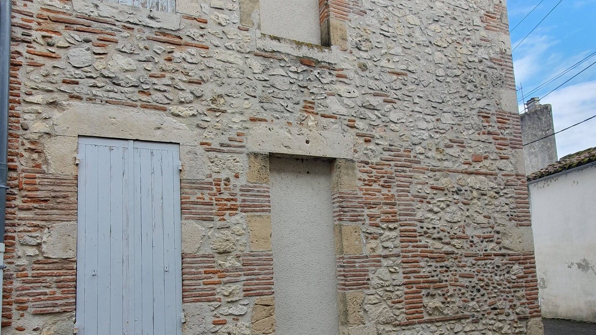 Agen House | Belle Maison de Ville en Pierre Entièrement Rénovée