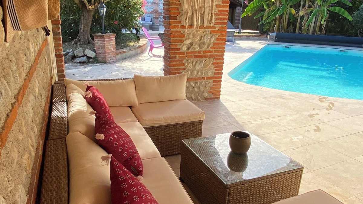 Lagrace-Dieu Villa | Belle Toulousaine de 250m2 Avec Piscine, Pool House, Idéal Pour Famille et Amis
