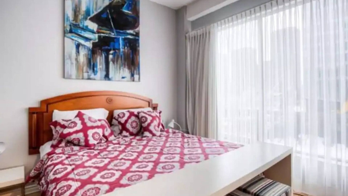 Quartier des Spectacles Apartment | Belle Vie.
