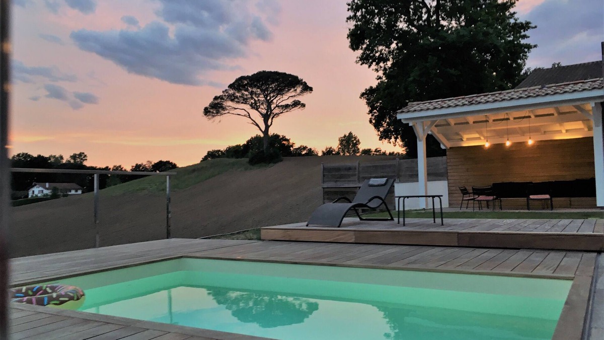 Saint-Barthelemy House | Belle Villa Avec Piscine, Calme, Proche des Plages, Entre Landes et Pays Basque